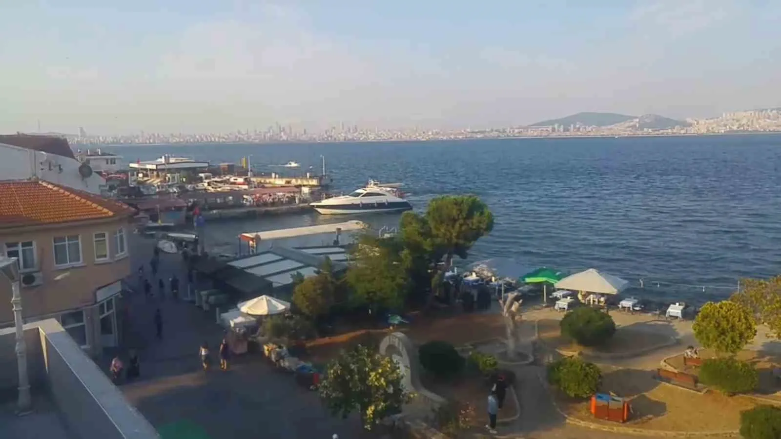 Adalar açıklarında son 24 saatte peş peşe 32 sarsıntı meydana geldi