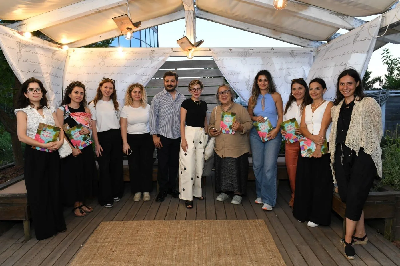 Akmerkez’in Terasta Tarım Projesi, kitap kulüplerine ev sahipliği yapıyor