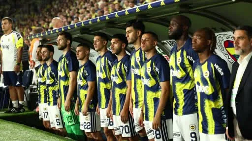 Trendyol Süper Lig: Fenerbahçe: 3 - Konyaspor: 1 (İlk yarı)