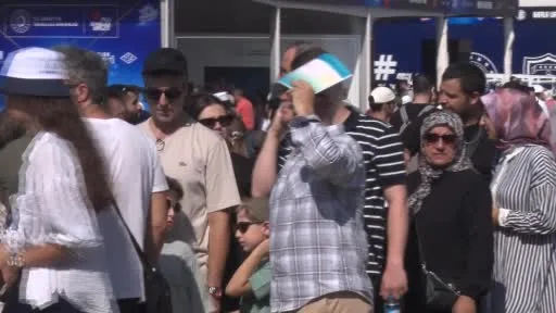 Sıcak havaya rağmen TEKNOFEST dolup taşıyor