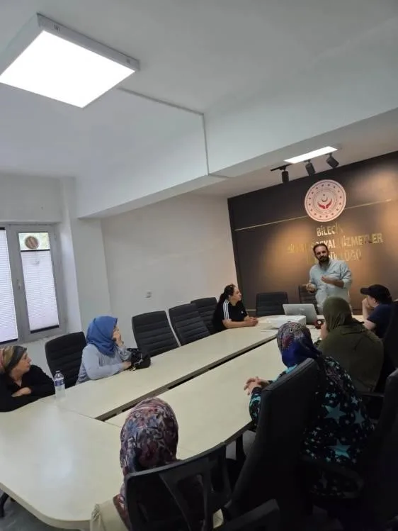 Bilecik’te aile içi iletişim ve bağımlılıkla mücadele eğitimi