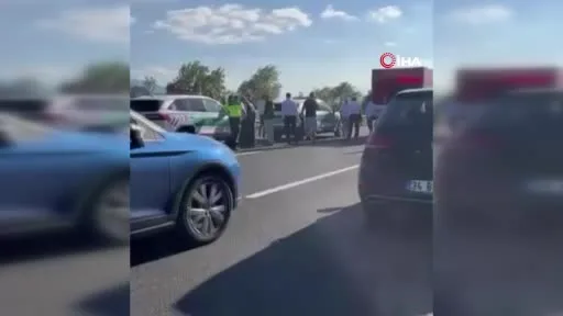 Anadolu Otoyolu’nda 12 araç birbirine girdi: 6 yaralı