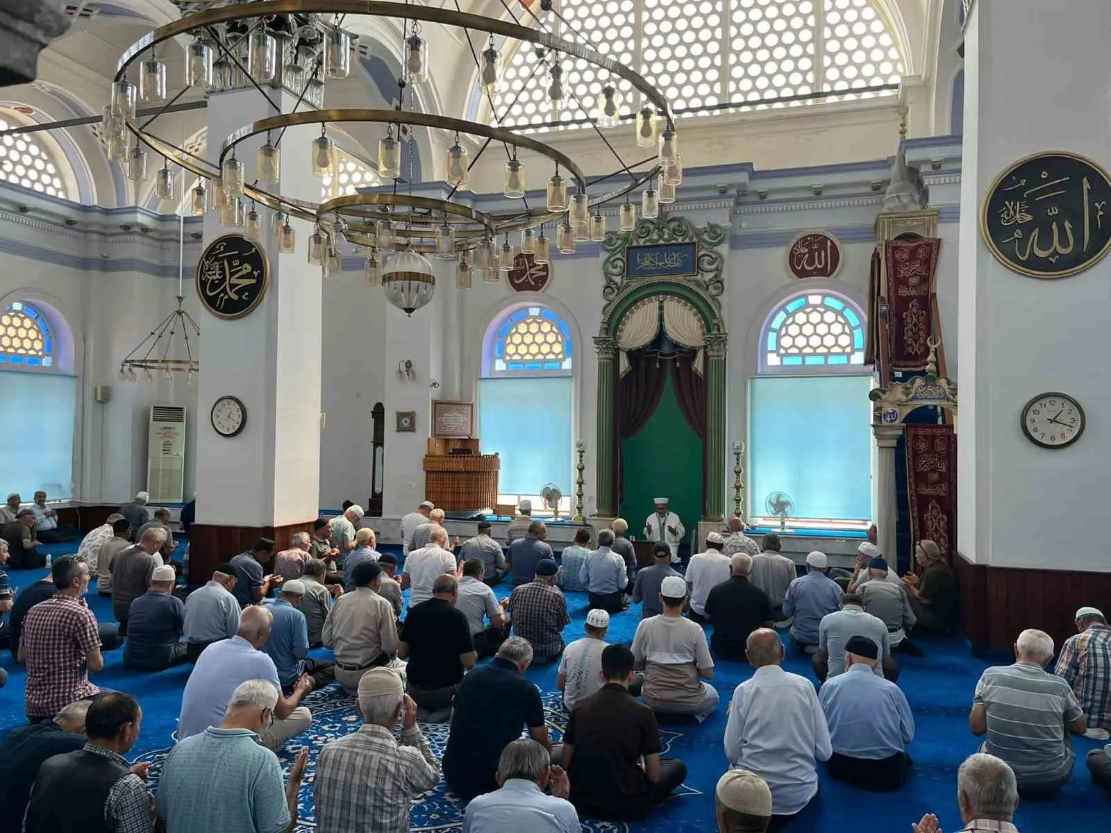 Burhaniye Kocacamide Mevlid Kandili programı düzenlendi