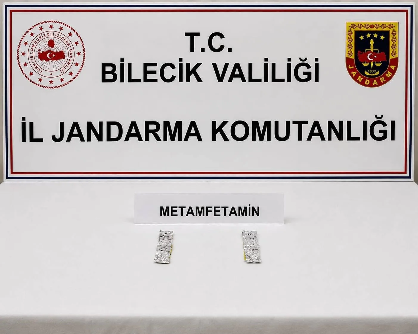 Bilecik’te otomobilde metamfetamin ele geçirildi