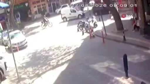 Orhangazi’de otomobille çarpışan motosikletli yaralandı