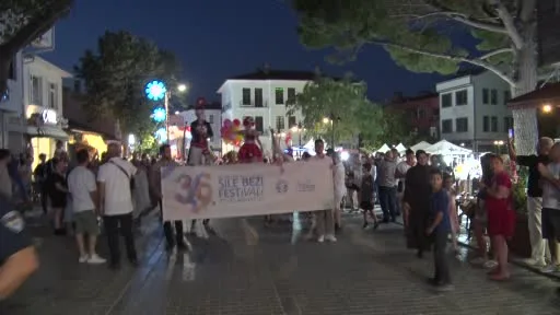 36. Uluslararası Şile Bezi Kültür ve Sanat Festivali Sefo konserine yoğun katılımla start verdi
