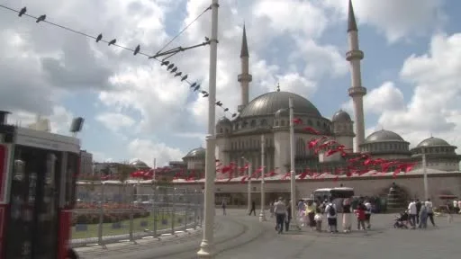Taksim Camii’nde 30 Ağustos Zafer Bayramı dolayısıyla mevlit okutuldu