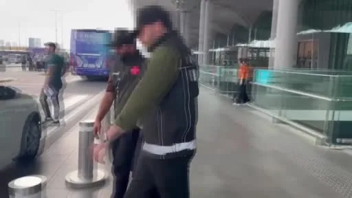 MANİFEST müzik grubu yapımcısı Tolga Akış tutuklama talebiyle hakimliğe sevk edildi