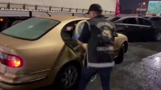 İstanbul’da silah sevkiyatına operasyon: 120 tabanca ele geçirildi