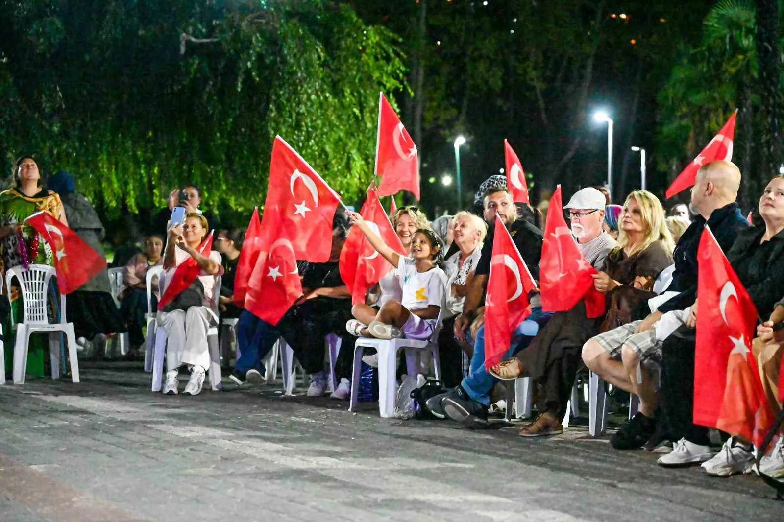 Kültürpark’ta zafer coşkusu