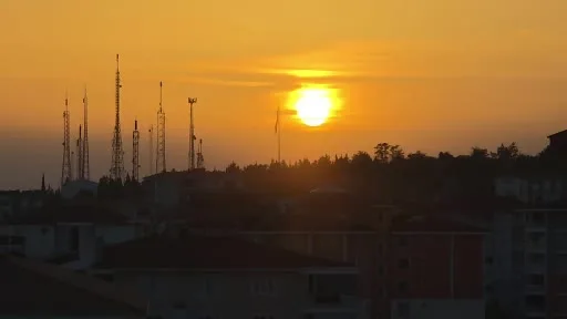 Edirne’de gün batımı ve Türk bayrağı aynı karede buluştu