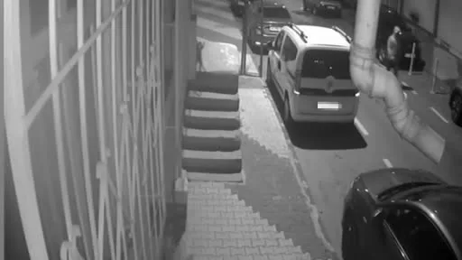 Arnavutköy’de iş yerini kurşunlayan şüpheliler yakalandı
