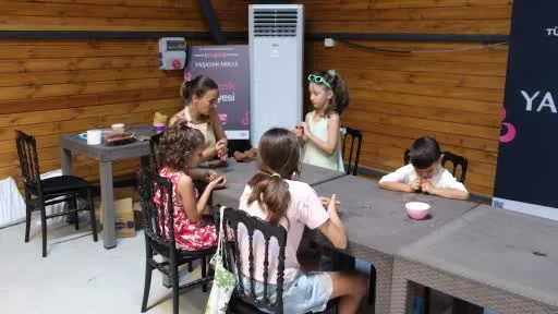 Çanakkale’de festivalin ikinci günü atölye ve çocuk etkinlikleriyle renklendi