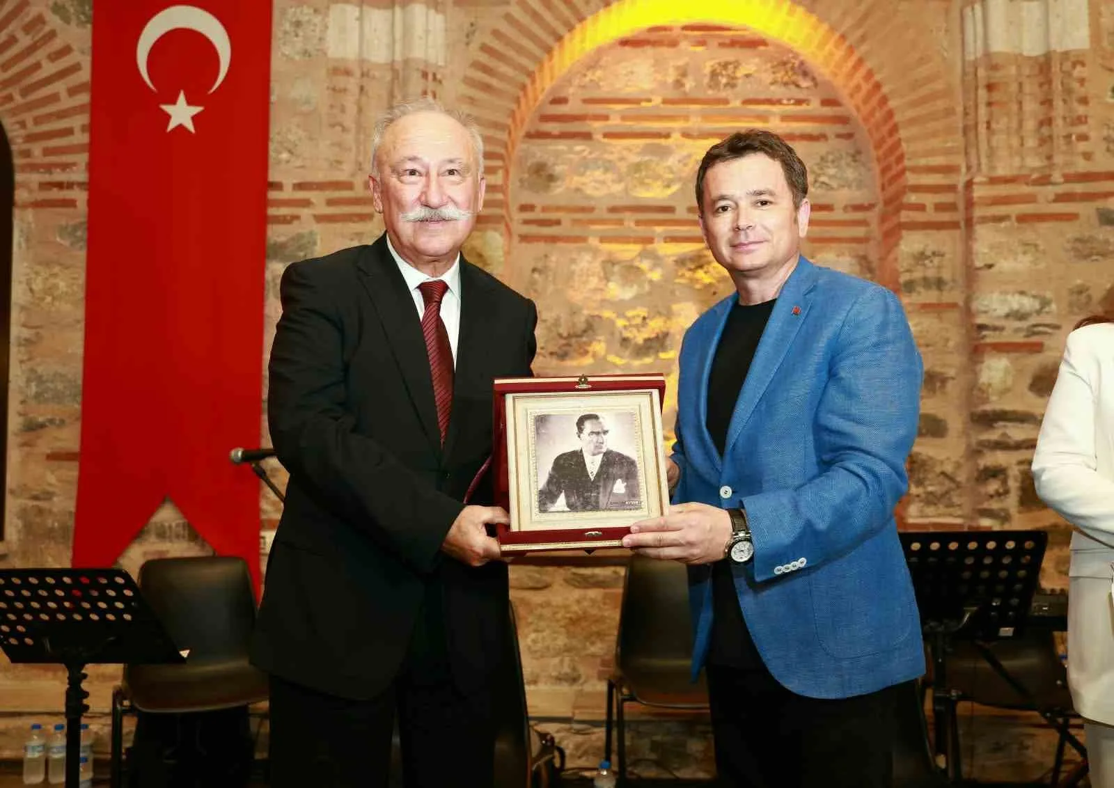 Usta oyuncu Altan Erkekli Osmangazi’de "Bir Memleket Hikayesi" anlattı