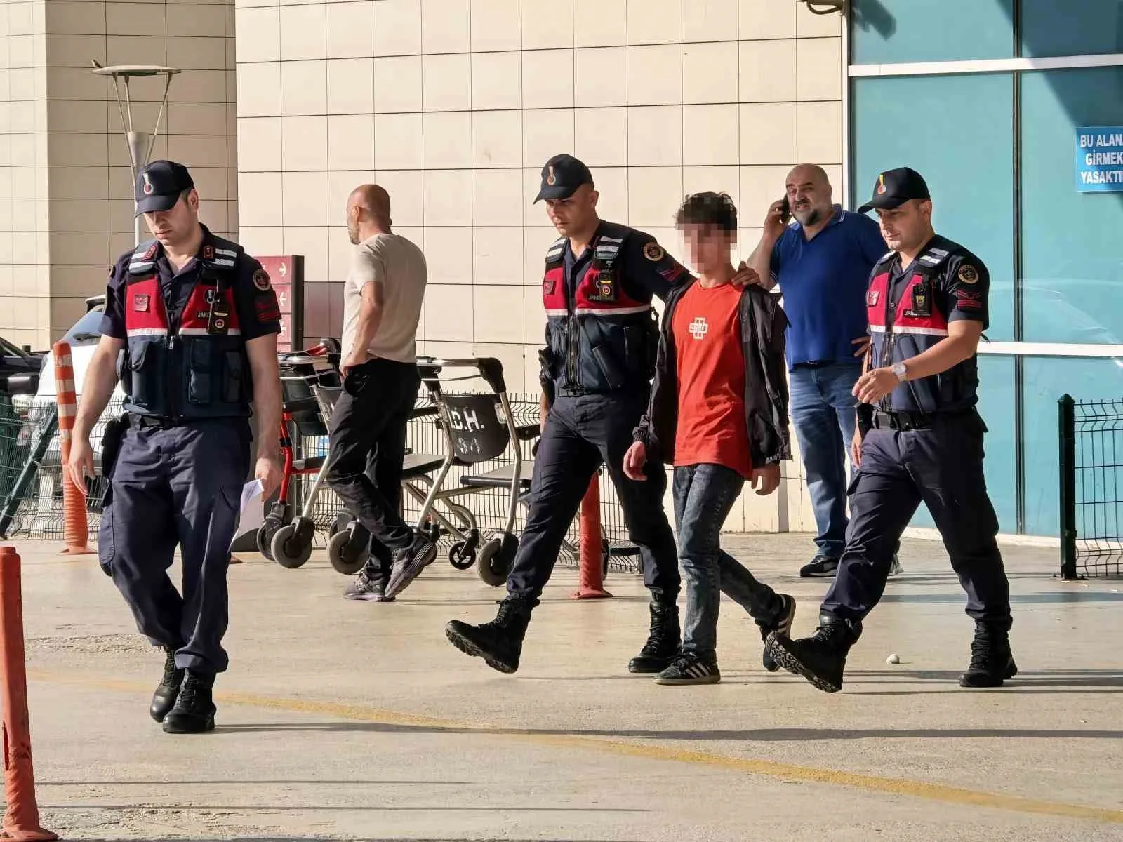 15 yaşındaki çocuğu darbeden şüpheli tutuklandı