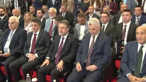 Bakan Yumaklı: "Tarımsal hasılada da dünyada 7’nciliğe yükselmiş durumdayız"