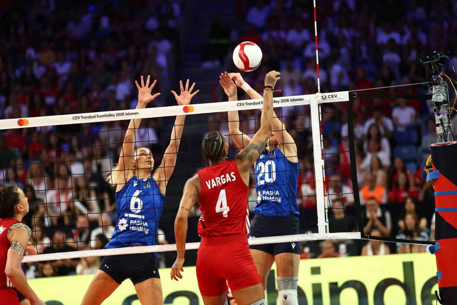 Milliler, CEV Avrupa Şampiyonası’nda çeyrek finale yükseldi