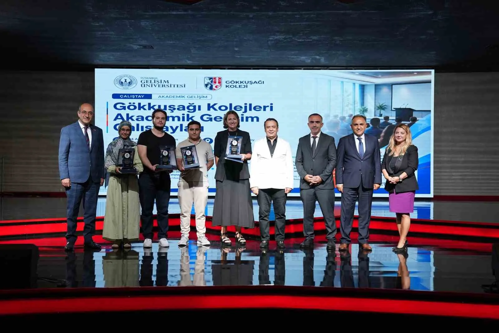 Öğretmenler yeni döneme akademik çalıştay ile hazırlandı