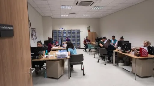Evde sağlık hizmetleri gönüllere dokunuyor