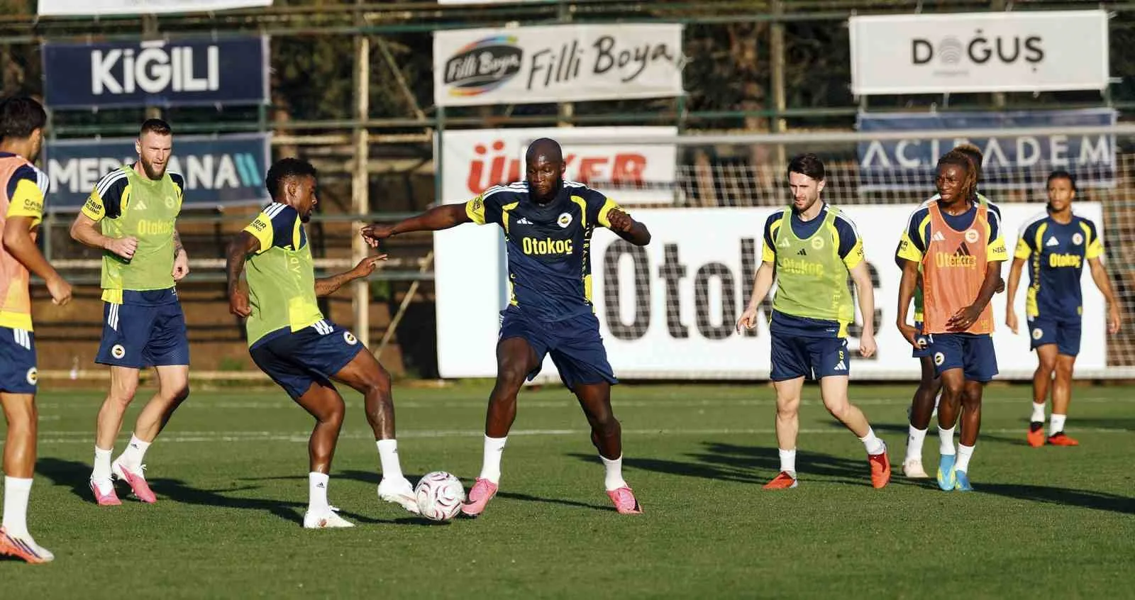 Fenerbahçe’de Beşiktaş maçının hazırlıkları başladı