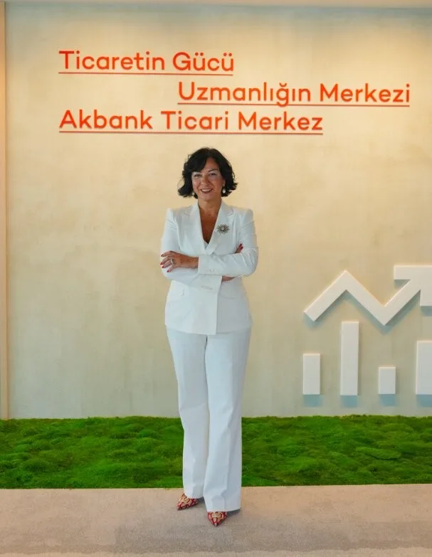 Akbank, Ticari Merkez modeliyle ticari bankacılık hizmetlerini yeniden yapılandırıyor