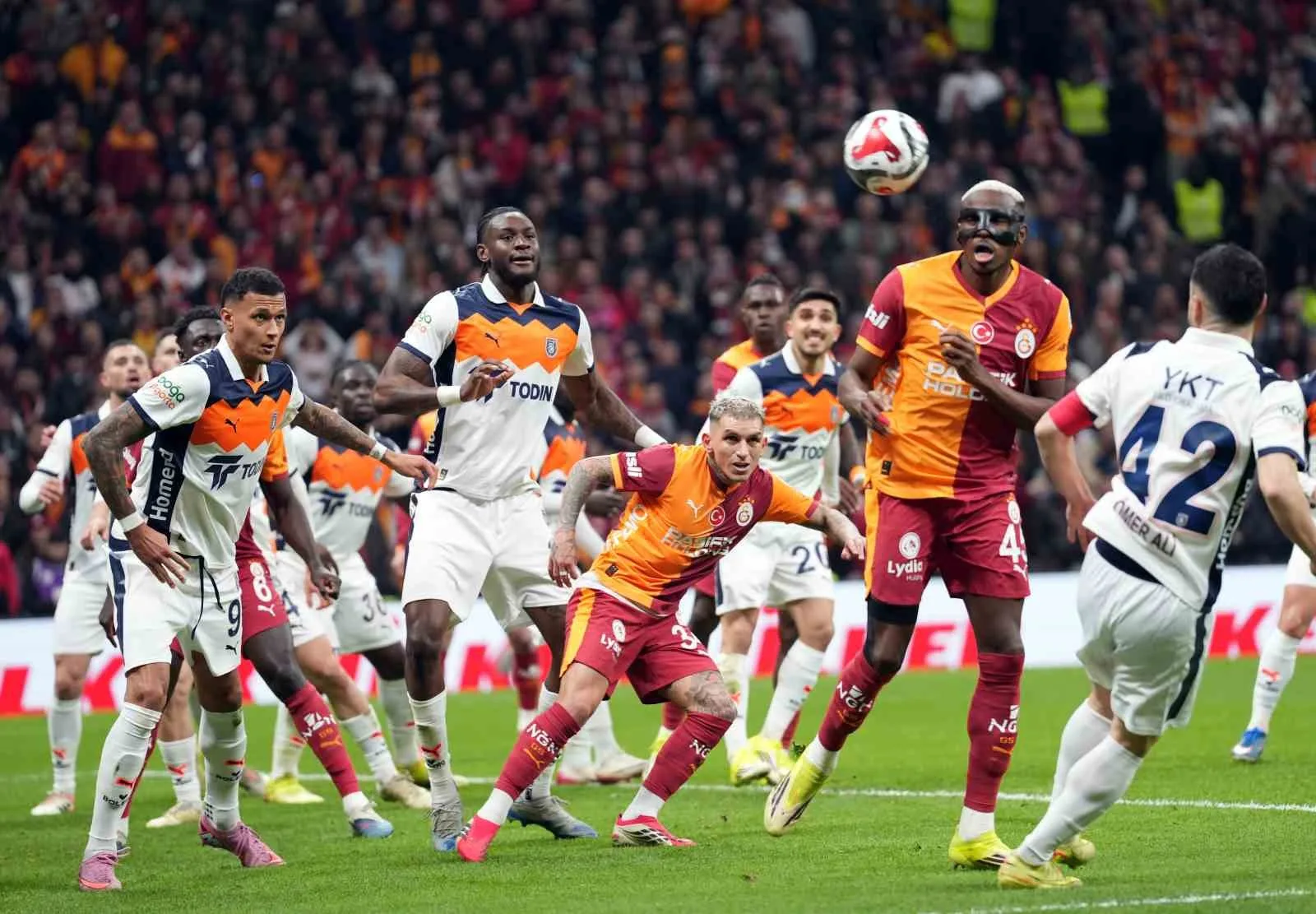 Galatasaray deplasmanda Başakşehir ile karşılaşacak