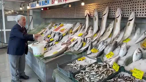 Yasak kalktı balık tezgahları doldu
