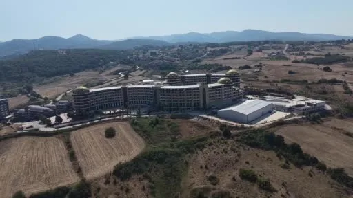 Grand Termal Otel çalışanlarının maaş ve tazminat protestosu sürüyor