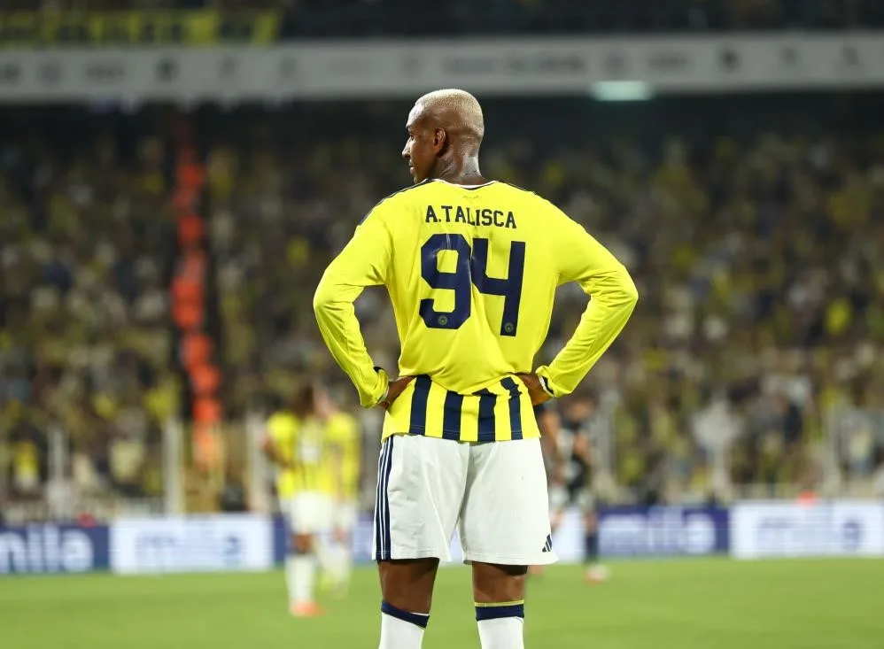 Fenerbahçe’de Anderson Talisca ile yollar ayrıldı