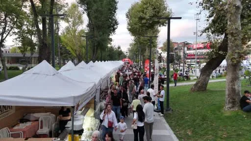İnegöl Gastronomi Festivali’nde lezzet şöleni: İnegöl mutfağı Türkiye vitrinine çıktı