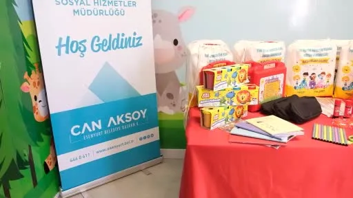 Esenyurt Belediyesi’nden öğrencilere kırtasiye desteği