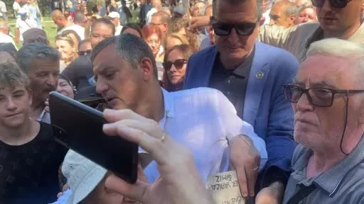 Özgür Özel’den peş peşe gaflar: Eski partisi CHP dedi, ardından İYİ Parti dedi