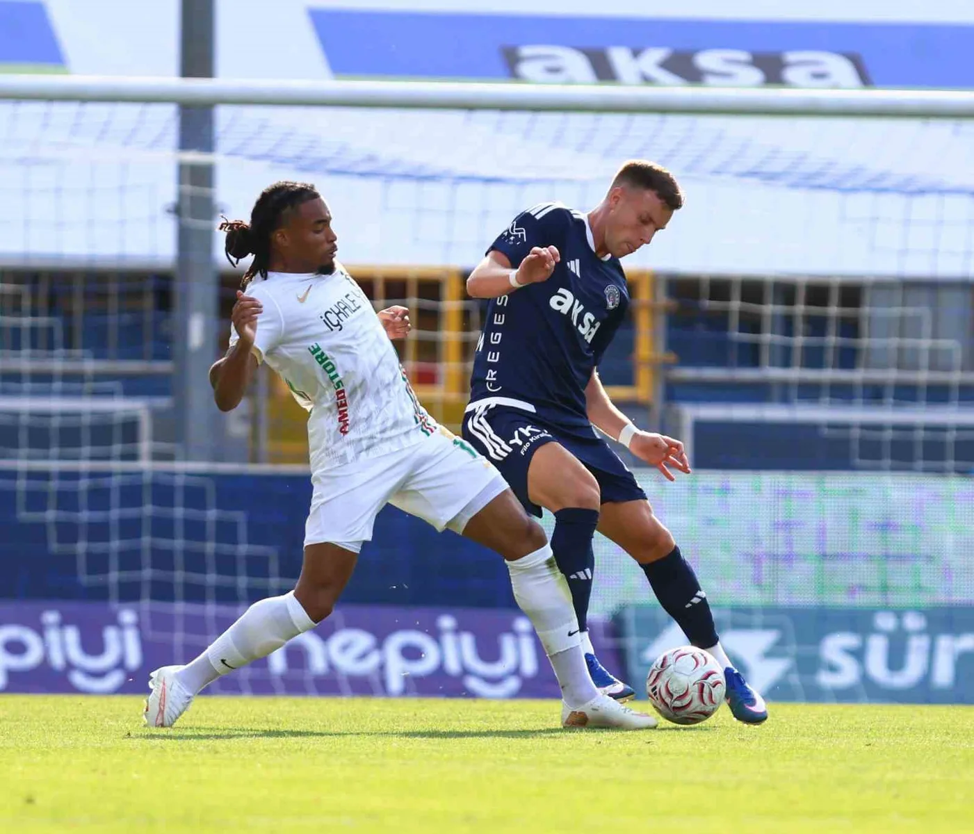 Trendyol Süper Lig: Kasımpaşa: 1 - Amed Sportif Faaliyetler: 0 (İlk yarı)