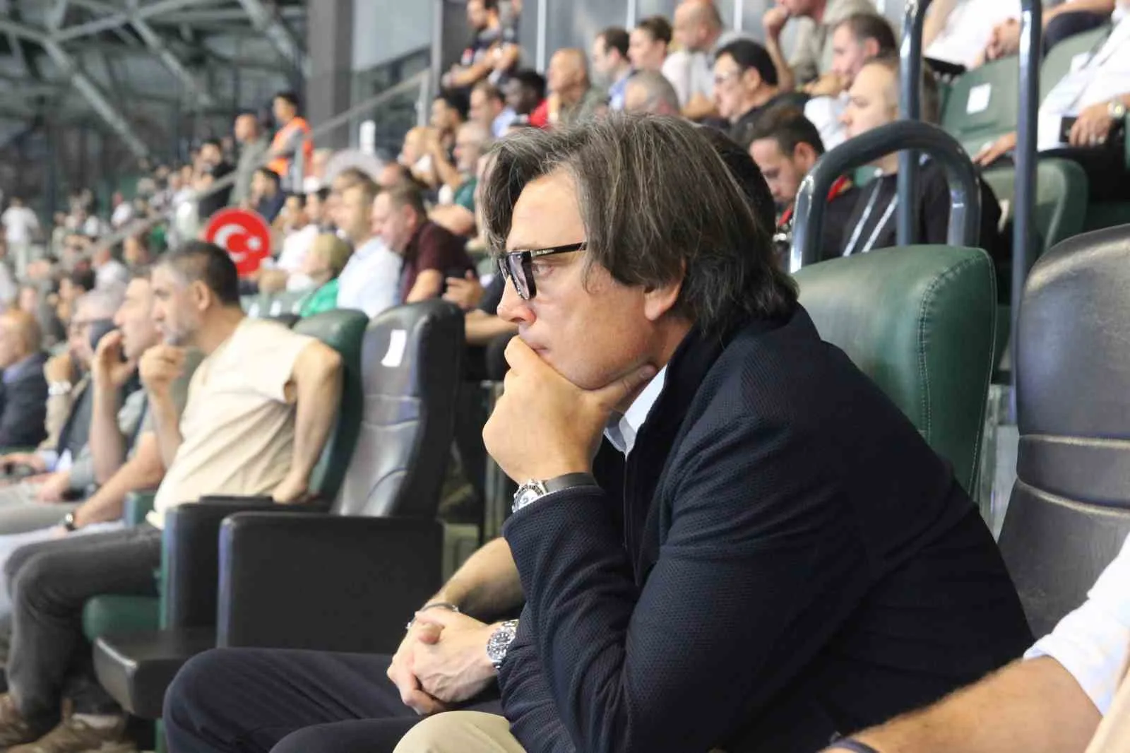 Vincenzo Montella, Kocaelispor-Samsunspor maçını tribünden takip ediyor