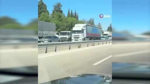 Susurluk’ta iki otomobil çarpıştı: 1 ölü, 2 ağır yaralı