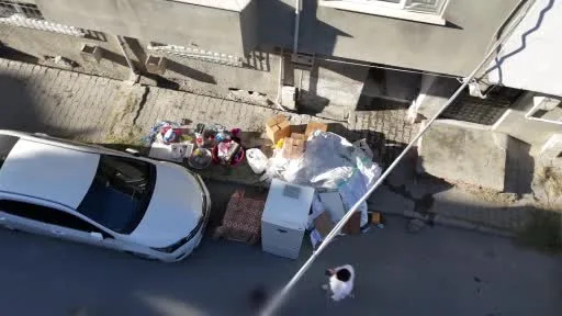 Hasta annesine refakat etti diye eşi tarafından sokağa atıldı