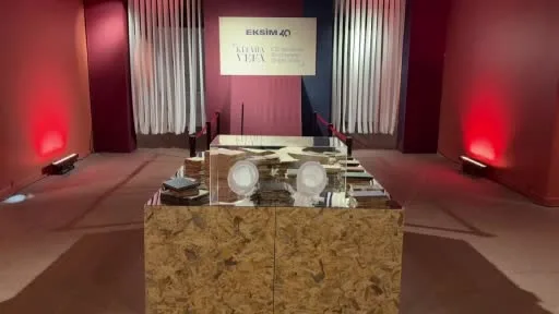 Eksim Holding 40’ıncı yılını ‘Kitaba Vefa’ sergisiyle kutladı