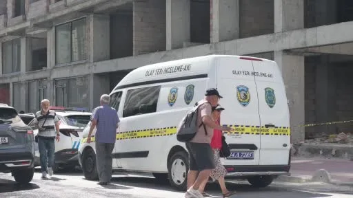 Avcılar’da 10 gündür kötü kokular gelen inşaatta bir erkek cesedi bulundu