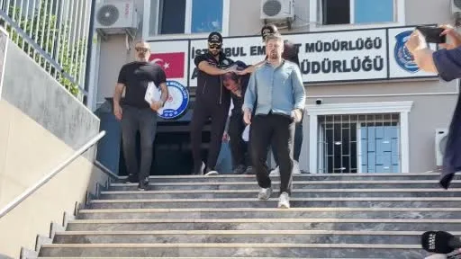 Maltepe’de ev sahibiyle eşini öldürüp avukatı yaralayan şüpheli adliyeye sevk edildi