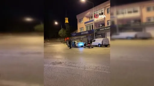 Ehliyetsiz sürücünün polisten kaçması kamerada