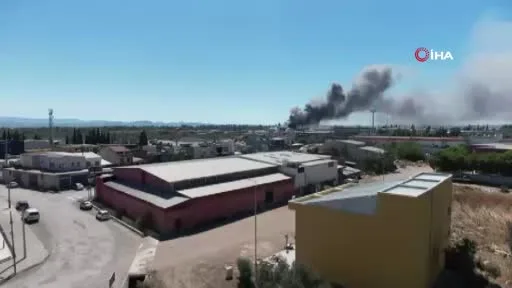 Edremit Zeytinli Sanayi Bölgesi’nde fabrika yangını: Ekipler seferber oldu
