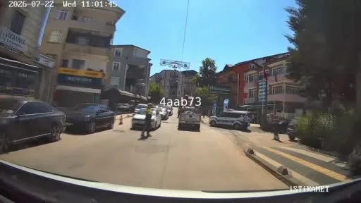Kalp krizi geçiren 68 yaşındaki adamı polis hayata bağladı