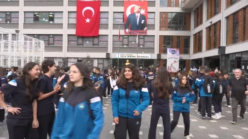 Başkan Aydın öğrencilerin ilk gün heyecanını paylaştı