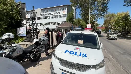 Bursa polisi okul çevrelerinde kuş uçurtmuyor