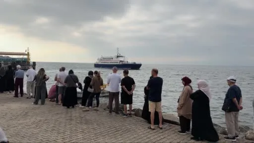 Tatil köyünde balıkçı kuyruğu