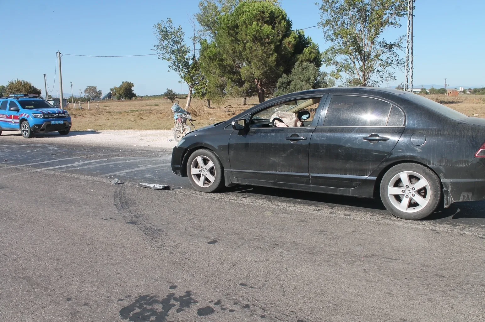 Manyas’ta otomobil motoiklete çarptı: 1 ölü