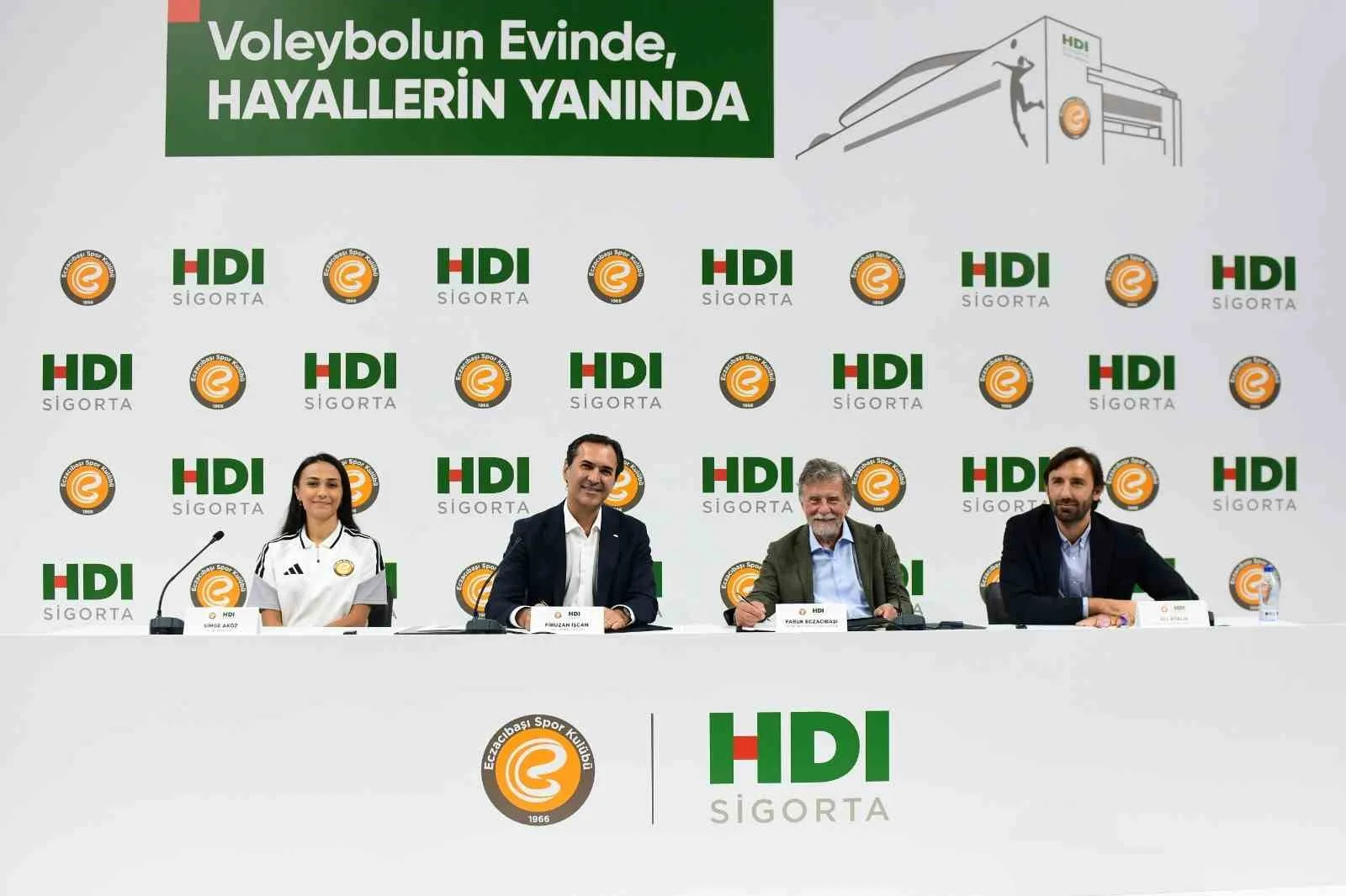 HDI Sigorta ve Eczacıbaşı Spor Kulübü güçlerini birleştirdi: Voleybolun evinin adı "HDI Sigorta Spor Salonu" oldu