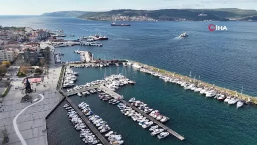 Çanakkale’de Mavi denizanaları için önemli uyarı: " Mavi denizanaları insan sağlığı açısından bir sıkıntı oluşturmuyor ama anlık rahatsızlıklara meydan verebiliyor"