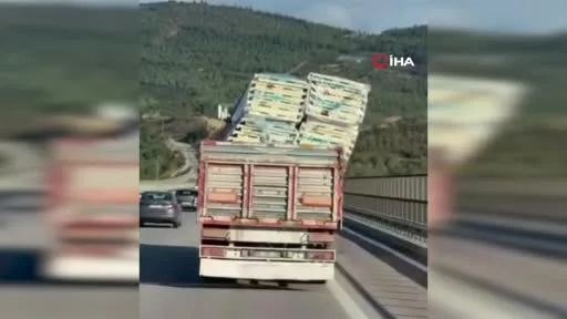 Bursa’da tehlikeli taşımacılık kamerada