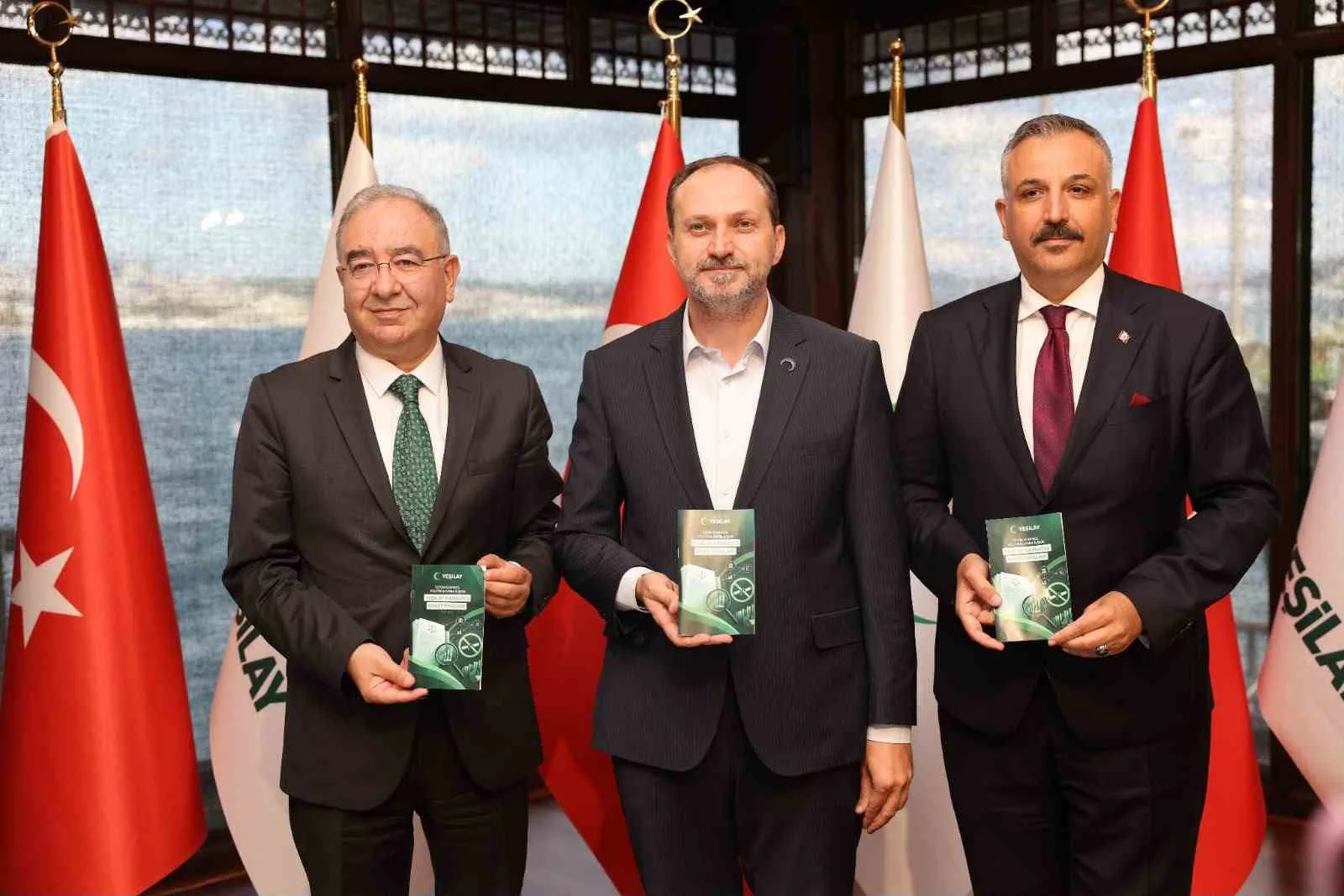 Yeşilay, tütün kontrolüne yönelik kamuoyu araştırmalarının sonuçlarını paylaştı